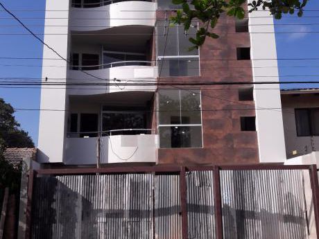 Departamento En Avenida Trinidad