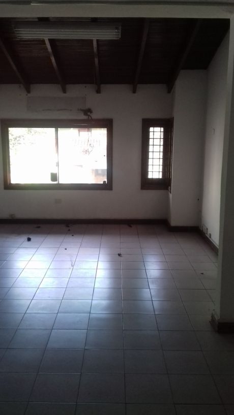 Local Comercial - Oficina Administrativa - Villa Morra