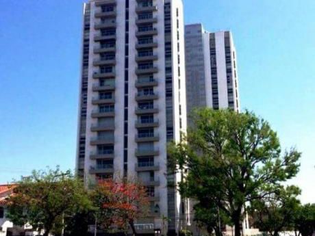 En Venta Lujoso Departamento En Torre Suant Isuto