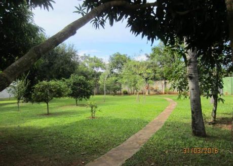 Vendo Bella Casa Quinta En Luque.. Super Equipada.
