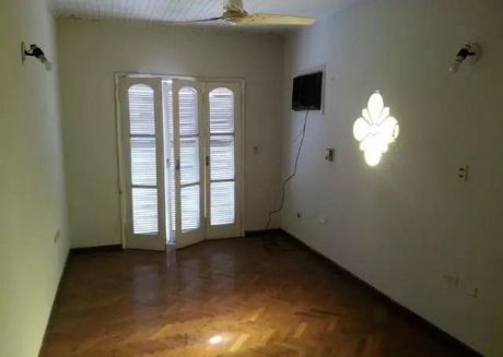 Duplex De Tres Dormitorios Zona Aviadores Del Chaco Y Santa Teresa