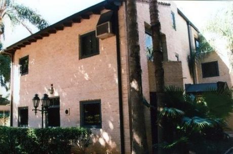 Residencia única, Ubicada Dentro Del Condominio Botánica II.