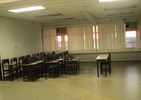 2000m2.,centrico, En Planta Libre, Para Oficinas Corporativas, Distribuidos En 3 Pisos De Edificio