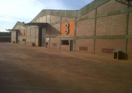 Alquilo Tinglados De 1.124 M2 Zona Aeropuerto En Mra