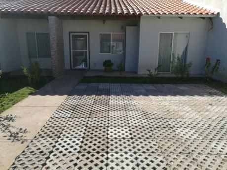 Oportunidad! Casa En Alquiler Remanso 3