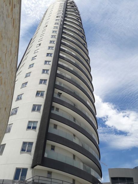 Dpto. Amoblado De Lujo De 2 Dorm. En Equipetrol