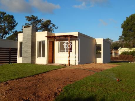 Casa En Venta A Estrenar En Los Angeles, Piriápolis