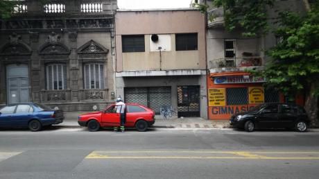 Avda. Gral. San Martin 2480