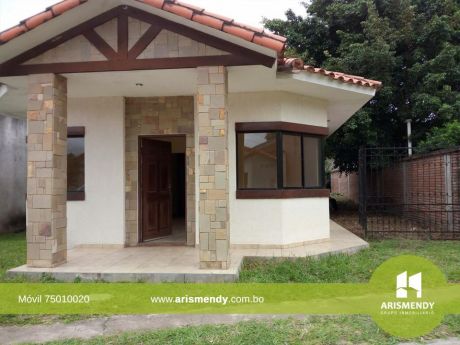Casa En Alquiler Zona Norte