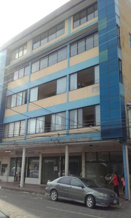 Edificio En Venta En Excelente Zona Comercial (c/ Suarez Arana)