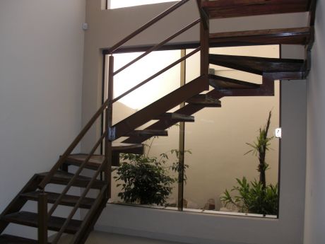 Casa En Barrio Jara. Vivienda.