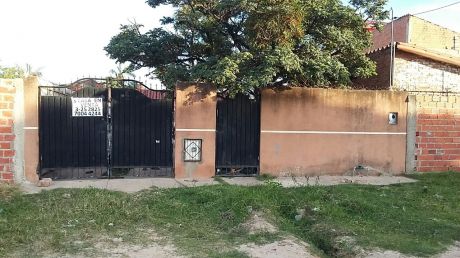 Casa Chalet En Venta En Zona Sur Los Lotes