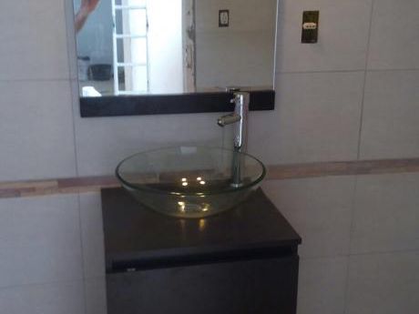 Casita Ph Reciclada A Nueva 2 Dorm.