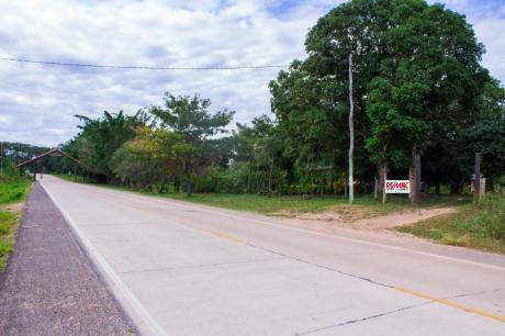 Hermosa Propiedad Sobre Carretera A Porongo