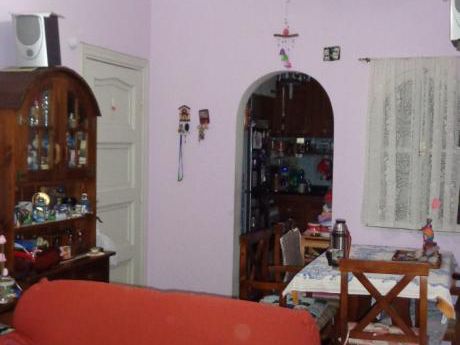 Ideal Renta! Edificio Mantenido Dormitorios Grandes Gc Bajos