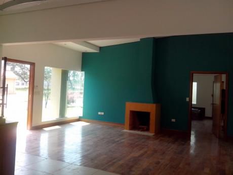 Casa En Condominio Exclusivo Z/ Aeropuerto