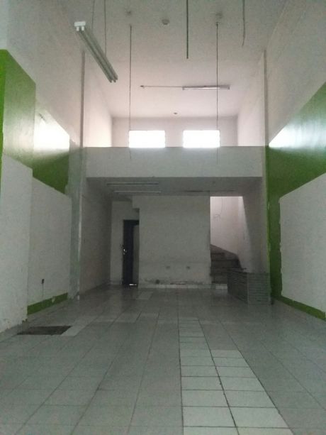 Salon Comercial