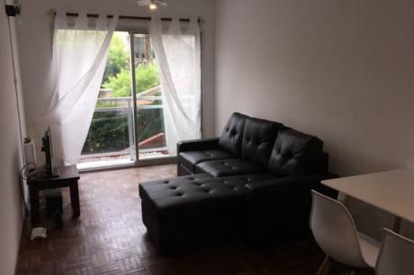 Apartamento Amueblado Frente A La Rambla