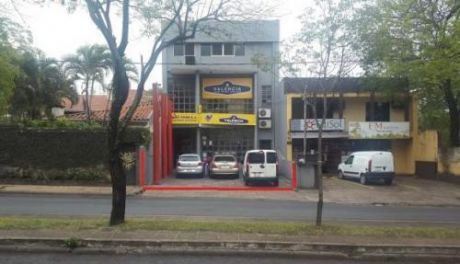 DepÒsitos - Oficinas - Departamento. !!! La Mejor UbicaciÓn De Villa Morra