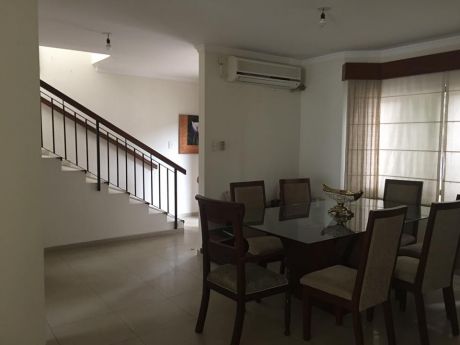 Casa En Alquiler