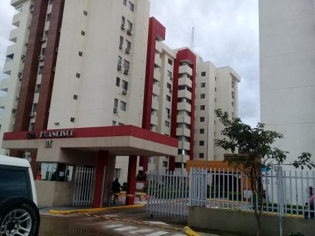 Departamento En Condominio