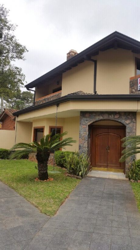 Asainmobiliaria Vende Hermosa Casa En Bo.recoleta