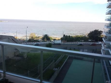 Con Vista Al Mar!!!! Se Alquila Con Muebles.