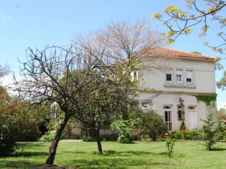 Casa única Con Maravilloso Jardín