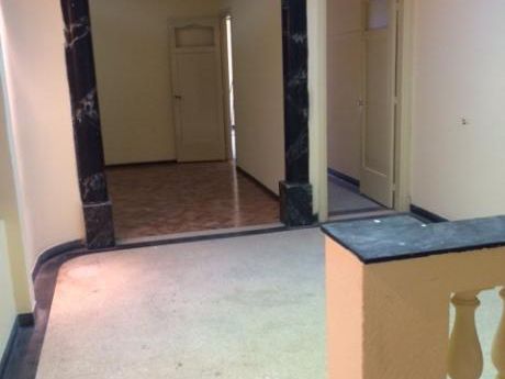 Importante Casa De Altos En Pocitos