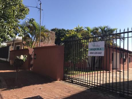 Casa En Alquiler Para Oficina Y Vivienda