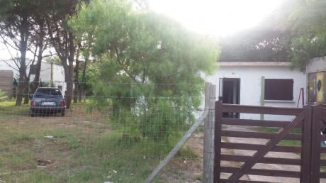 Casa De 2 Dormitorios Con Terreno De 1.500 Metros Ciudad De La Costa