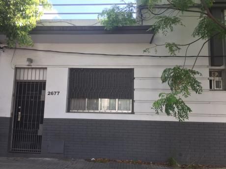 Casa Pronta Para Entrar. A Pasos De Millan Y Vilardebo