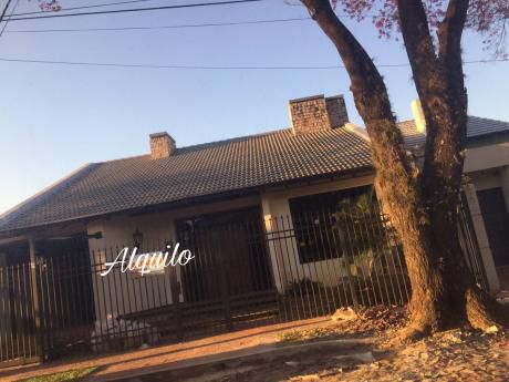 Alquilo Fina Residencia En Pleno Carmelitas!
