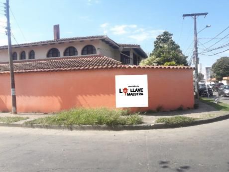 Casa Ideal Para Empresa