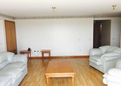 Penthouse En Edificio Centrico - Asuncion