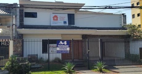 Residencia En Barrio Carmelitas