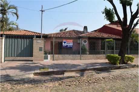 Hermosa Residencia A 2 Cuadras De Rca Argentina