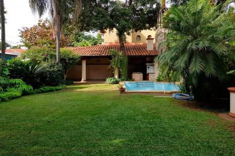 Vendo Casa Barrio Mcal Estigarribia