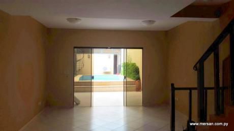 Interesante Residencia Zona Parque De La Salud (221)