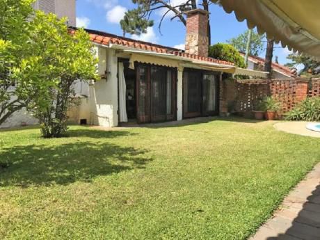 Casa En Venta En Playa Mansa