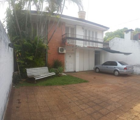 Casa En B° Jara