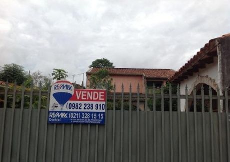 Ñemby, Casa A 300 M De La Avda. Acceso Sur.