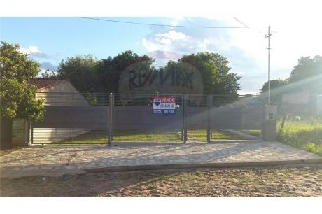 Casa Refaccionada A 300 Metros De Acceso Sur