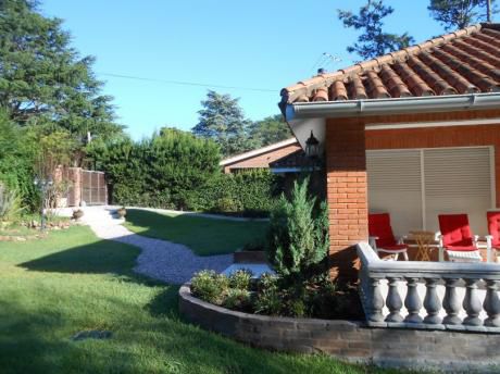 Inmueble De Excelente Construccion Y Amplios Espacios