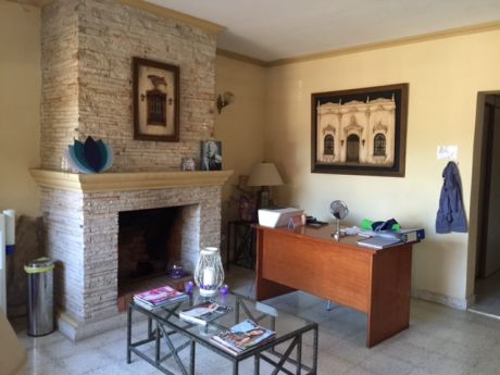 Vendo Casa A Pasos De Artigas