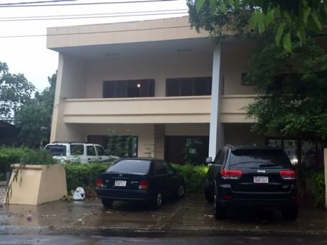 Local Para Especial Oficinas - Barrio San Cristóbal/villa Morra
