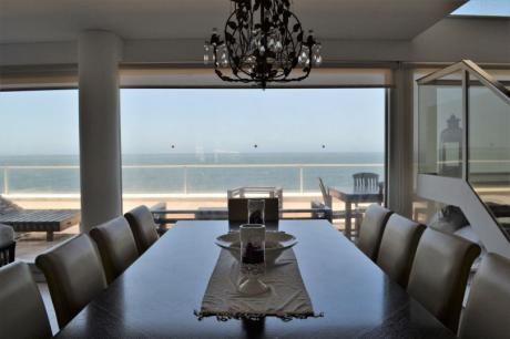 Espectacular Triplex Con Vista Al Mar.