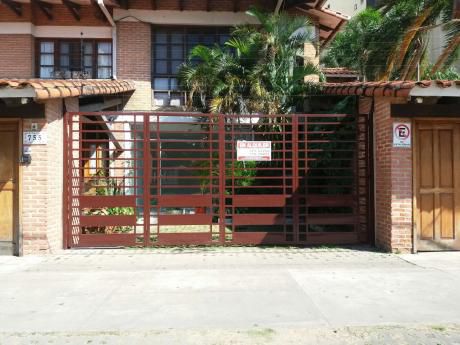 Oficina Amplia Zona Centro Sur Sobre Calle Cochabamba Lado Cainco