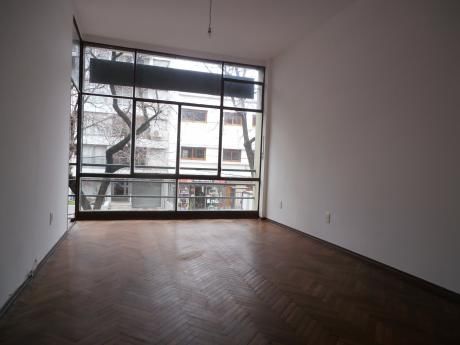 Ref 1855, Apartamento 3 Dormitorios En Pocitos