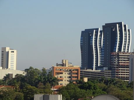 Muy Lindo Departamento Amoblado En Zona Shopping Del Sol Y Galeria